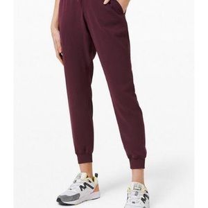 COPY - Lululemon on the fly joggers- maroon